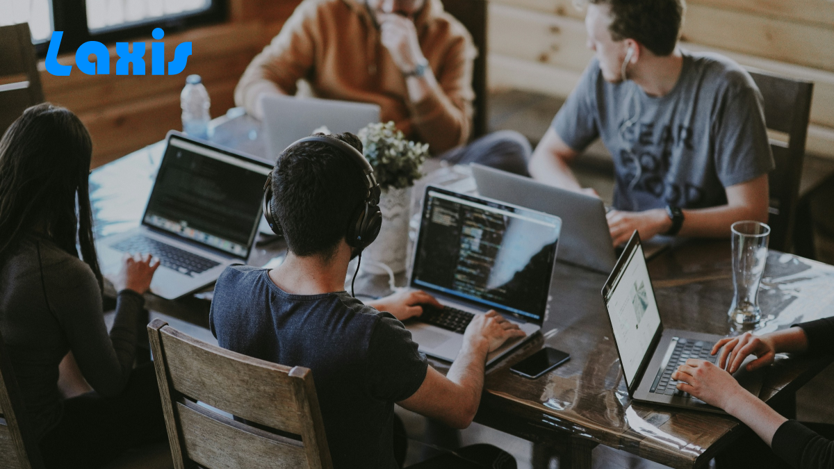 Revolucionando la productividad de las reuniones con el chatbot Laxis AI