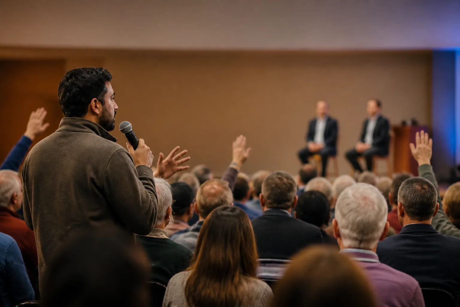 Town Hall Meeting: Definition + 20 Questions